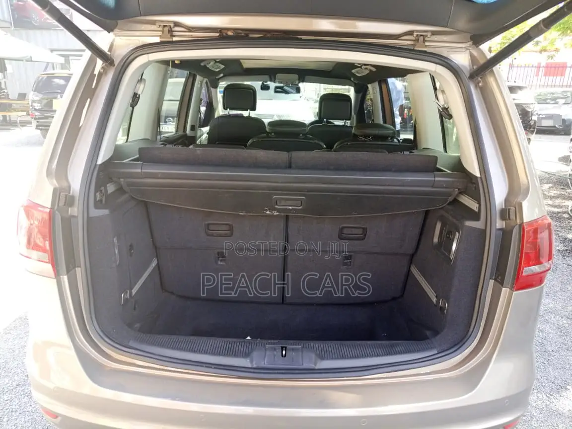 Volkswagen Sharan 2014 Gold