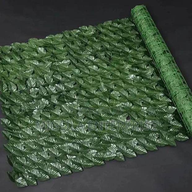 Artificial Leaf Privacy Fence - thumbnail 2
