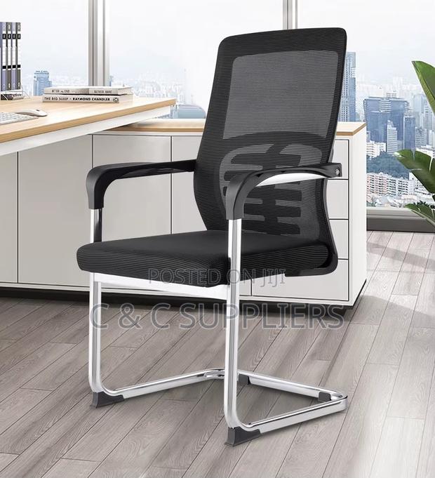 Office Mesh Breathable Visitor's Chair. - thumbnail 11