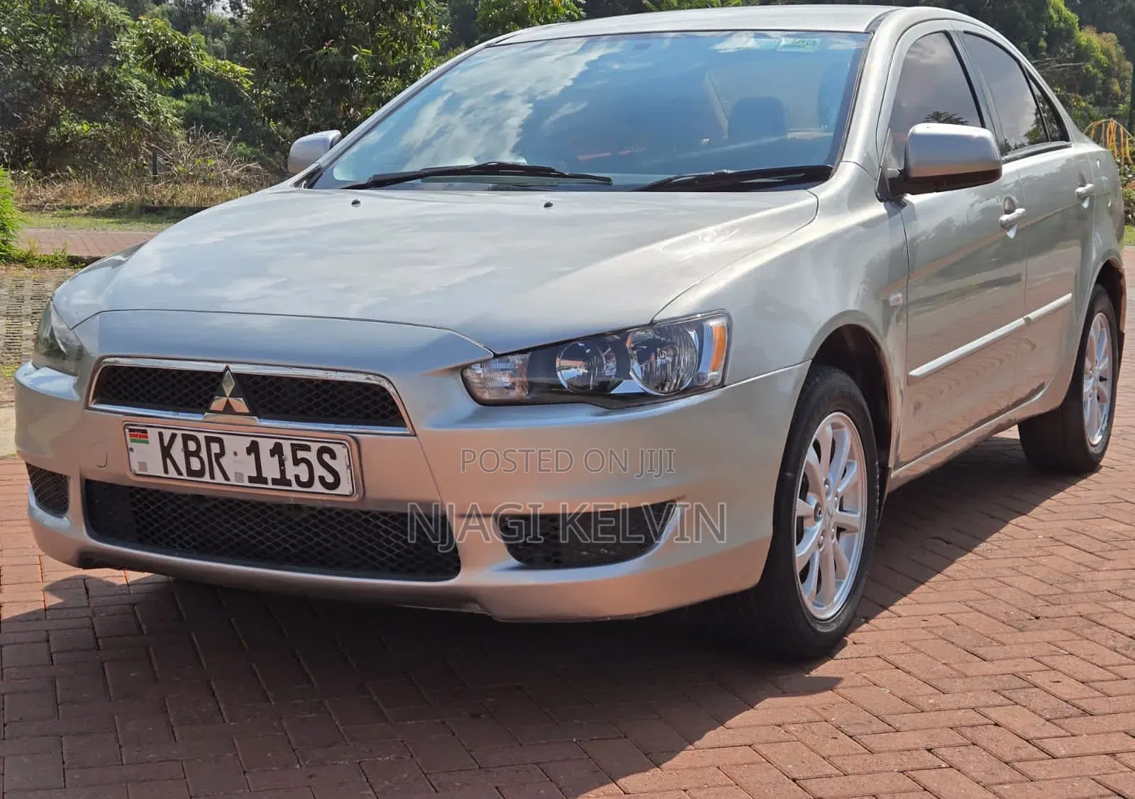 Mitsubishi Lancer 2011 Gold