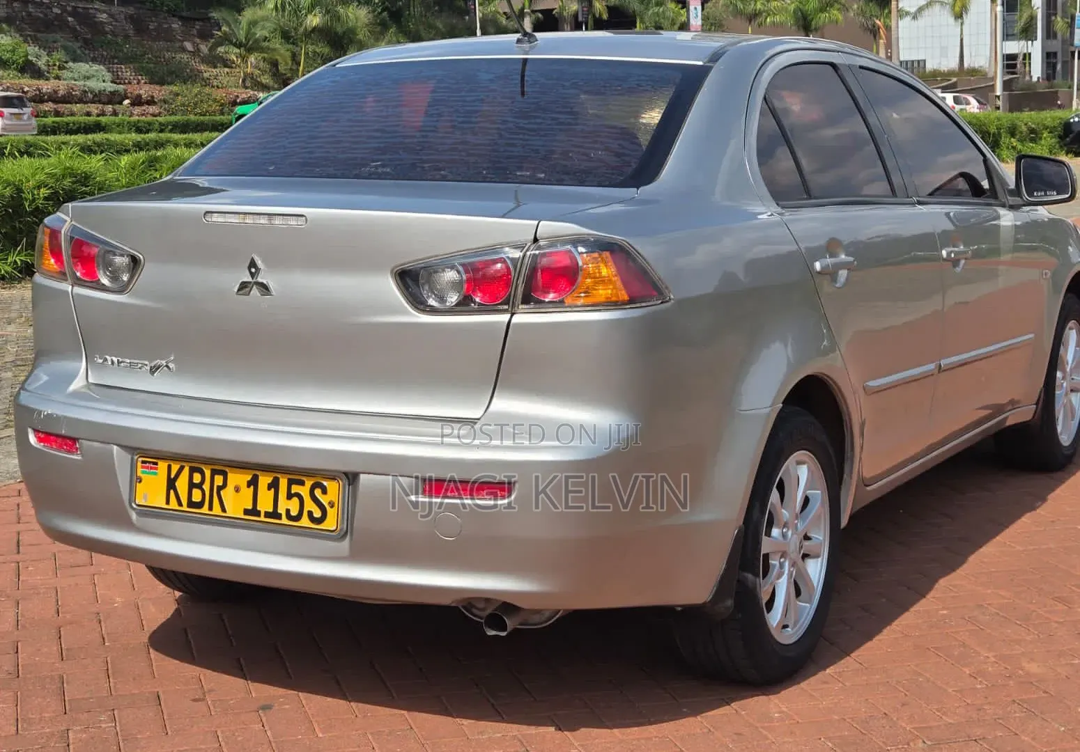 Mitsubishi Lancer 2011 Gold