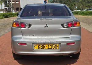 Mitsubishi Lancer 2011 Gold