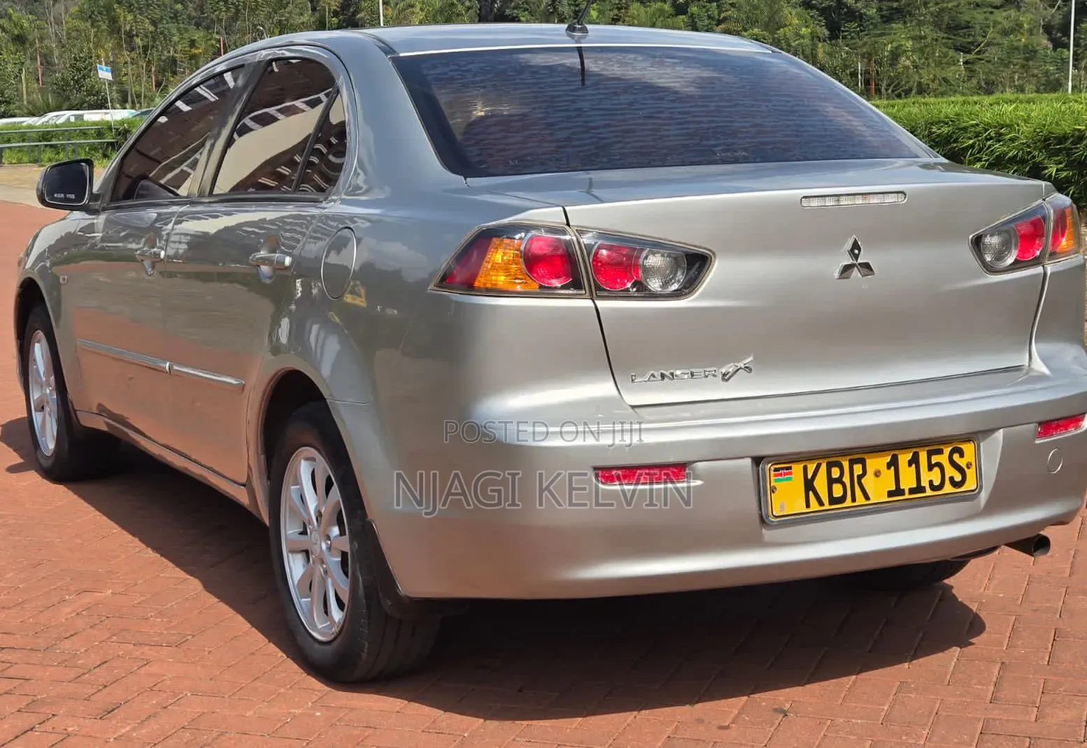 Mitsubishi Lancer 2011 Gold