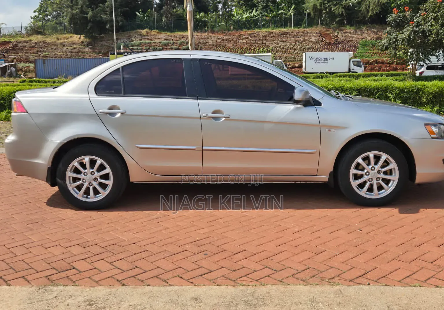 Mitsubishi Lancer 2011 Gold