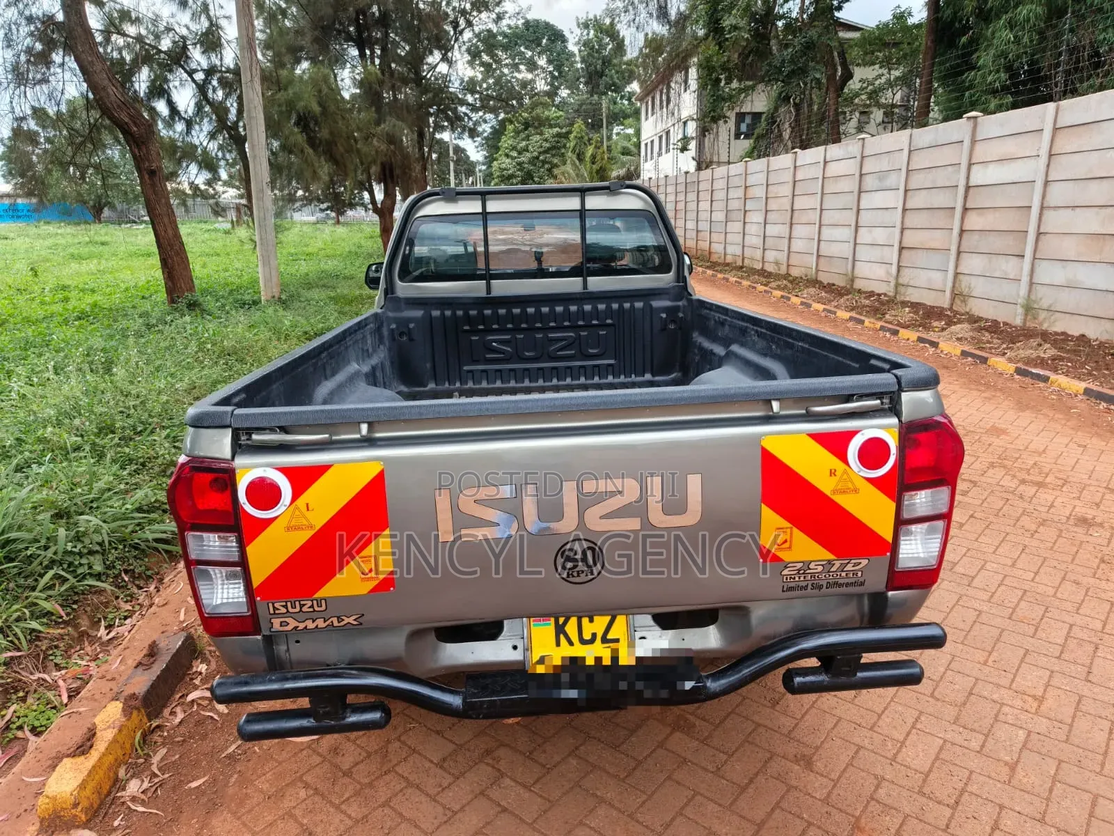 Isuzu D-MAX 2020 Gray