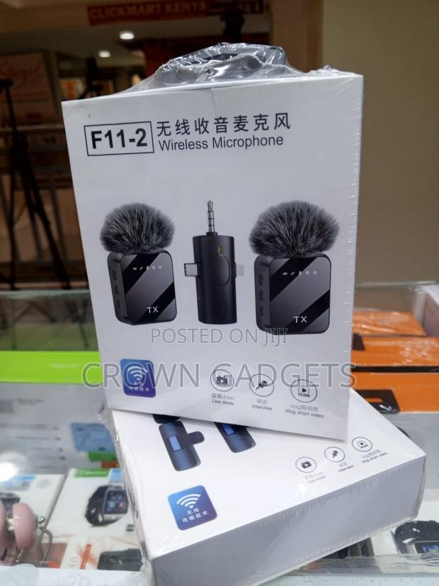 F11-2 Dual Wireless Lavalier Mic With 3 in 1 Receiver