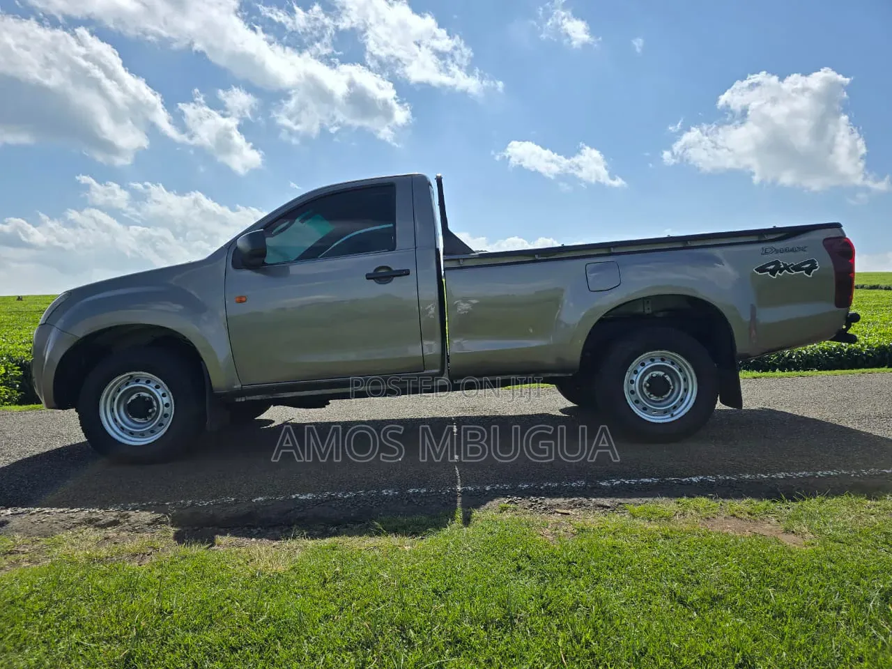 Isuzu D-MAX 2015 Green