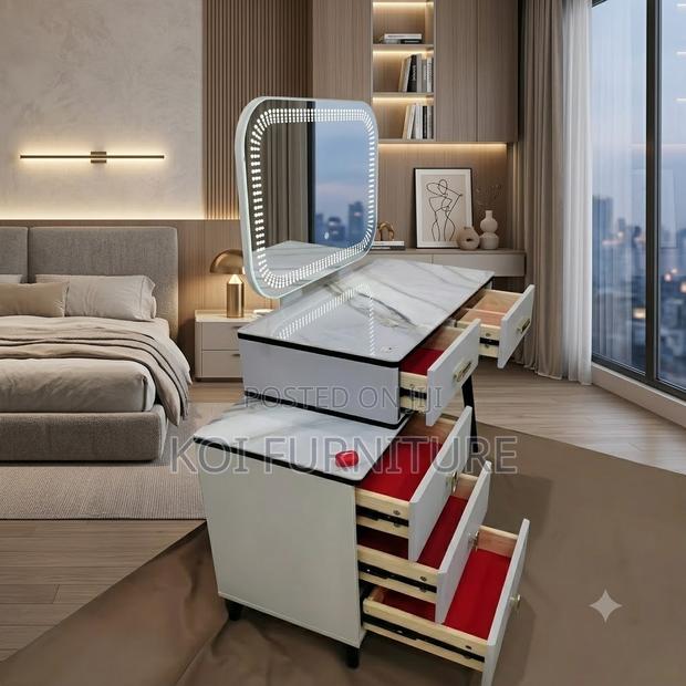 Dressers; Classic Bedroom Elegant Dressing Vanity Table - thumbnail 5