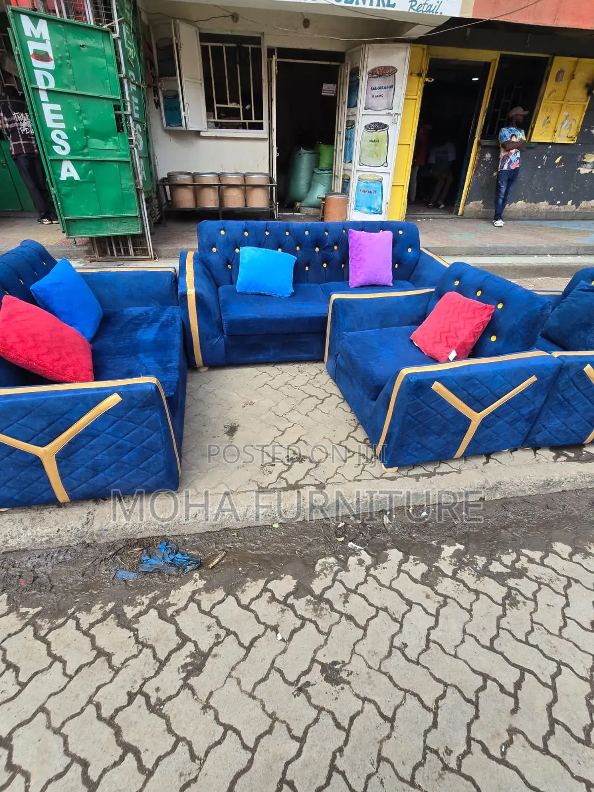 7 Seater Sofa Set for Sale in Good Condition