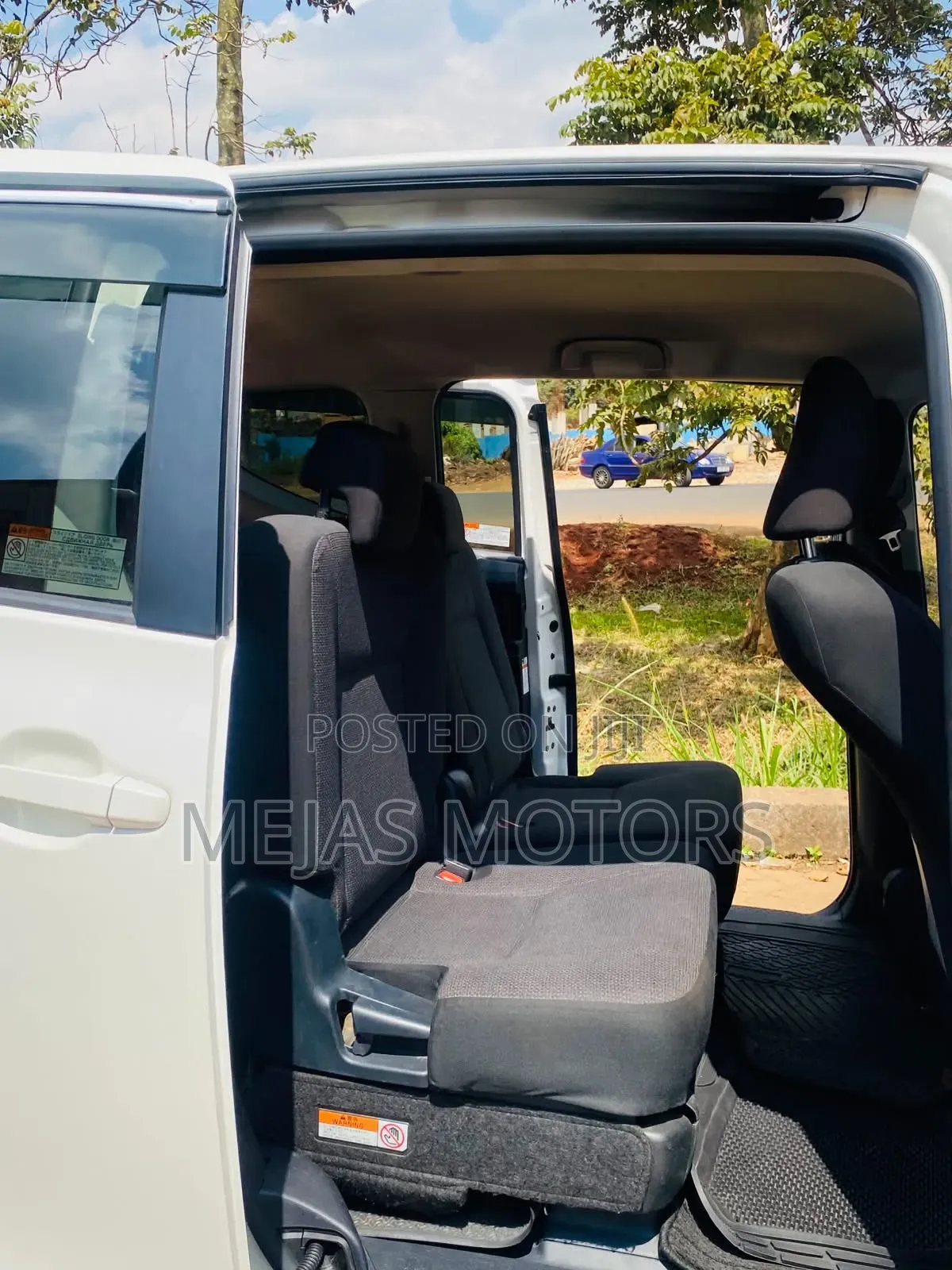 Toyota Sienta 2017 White
