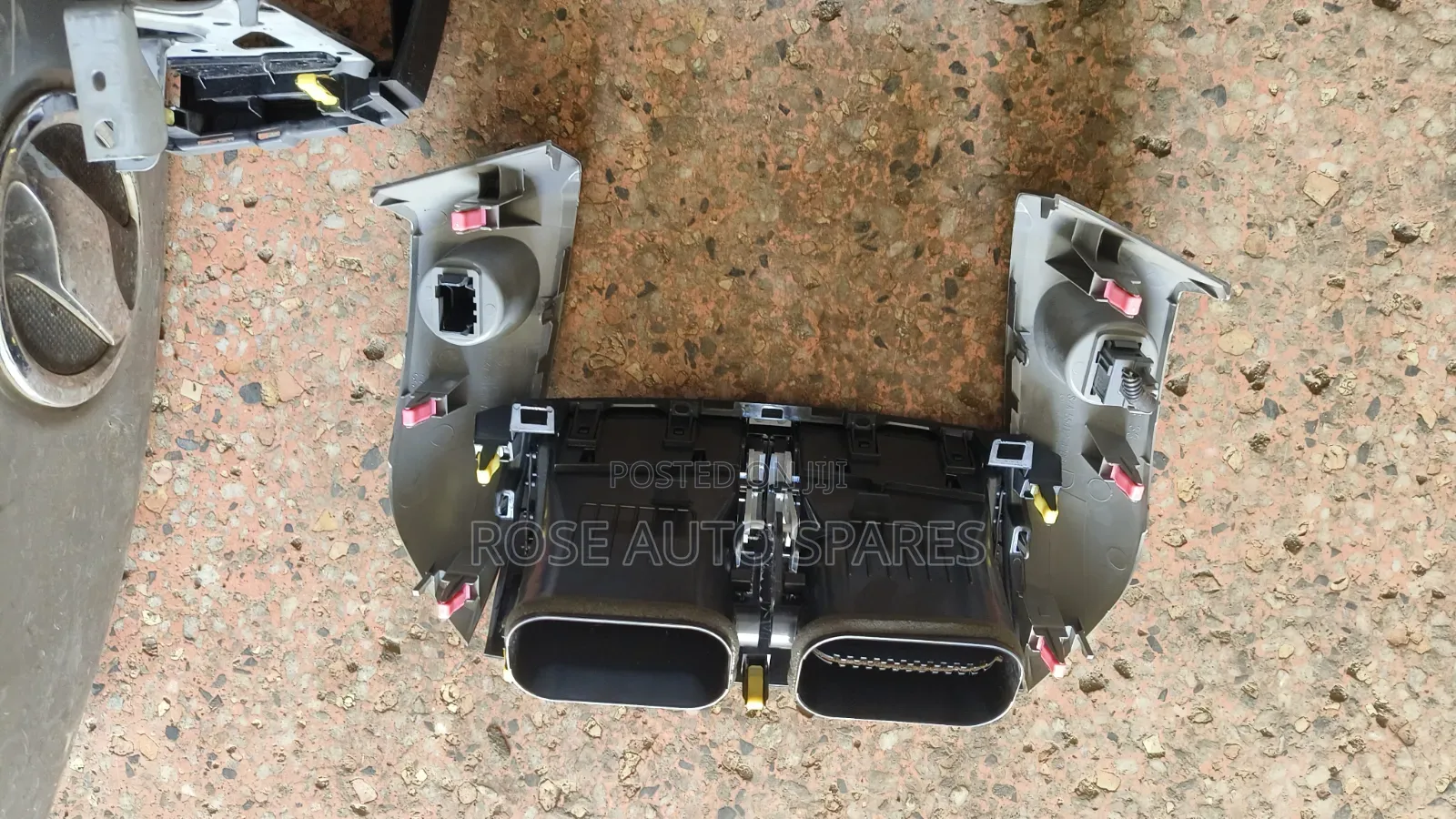 Vanguard/Rav 4 Hazard Panel With Vents