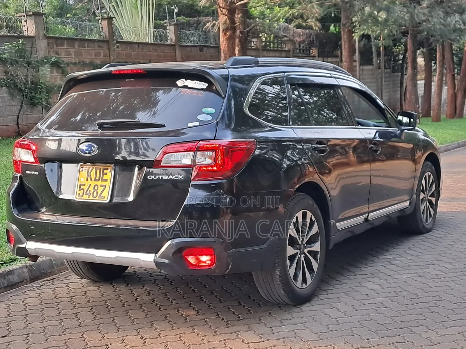 Subaru Outback 2017 Black