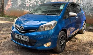 Toyota Vitz 2012 Blue