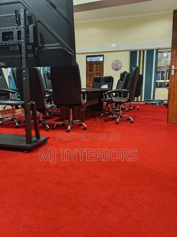 Premium Red Vip Carpet for Office and Boardroom Interiors - thumbnail 2