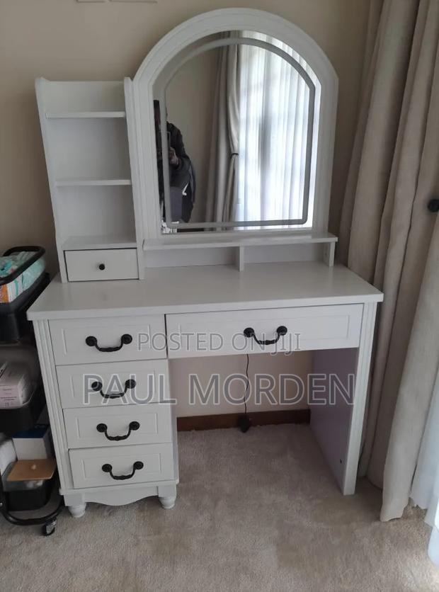 Dressing Set Dressing Vanity Available