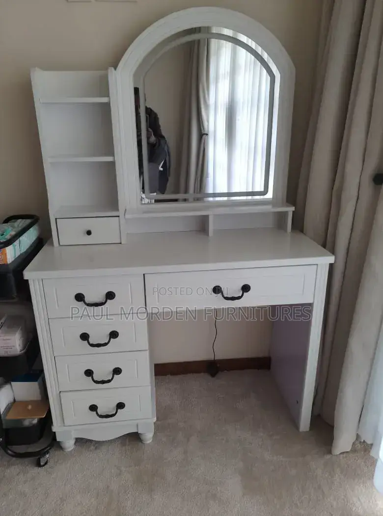 Dressing Set Dressing Vanity Available