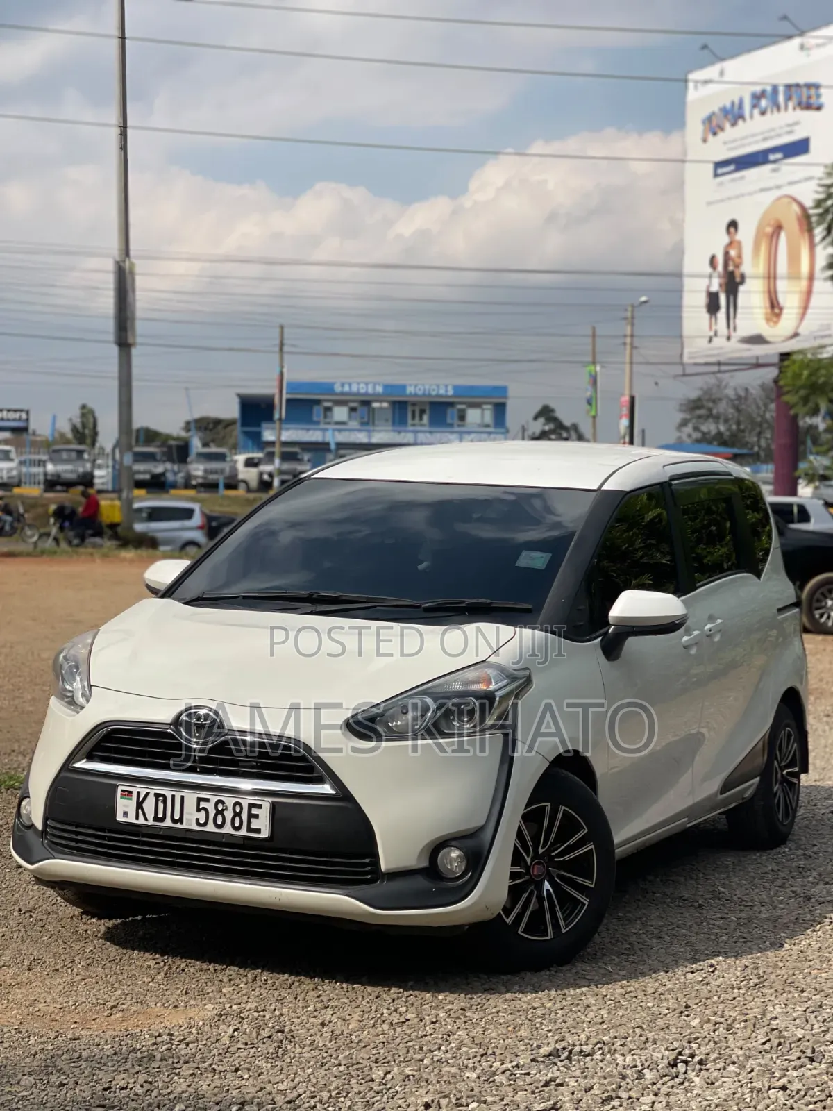 Toyota Sienta 2020 White