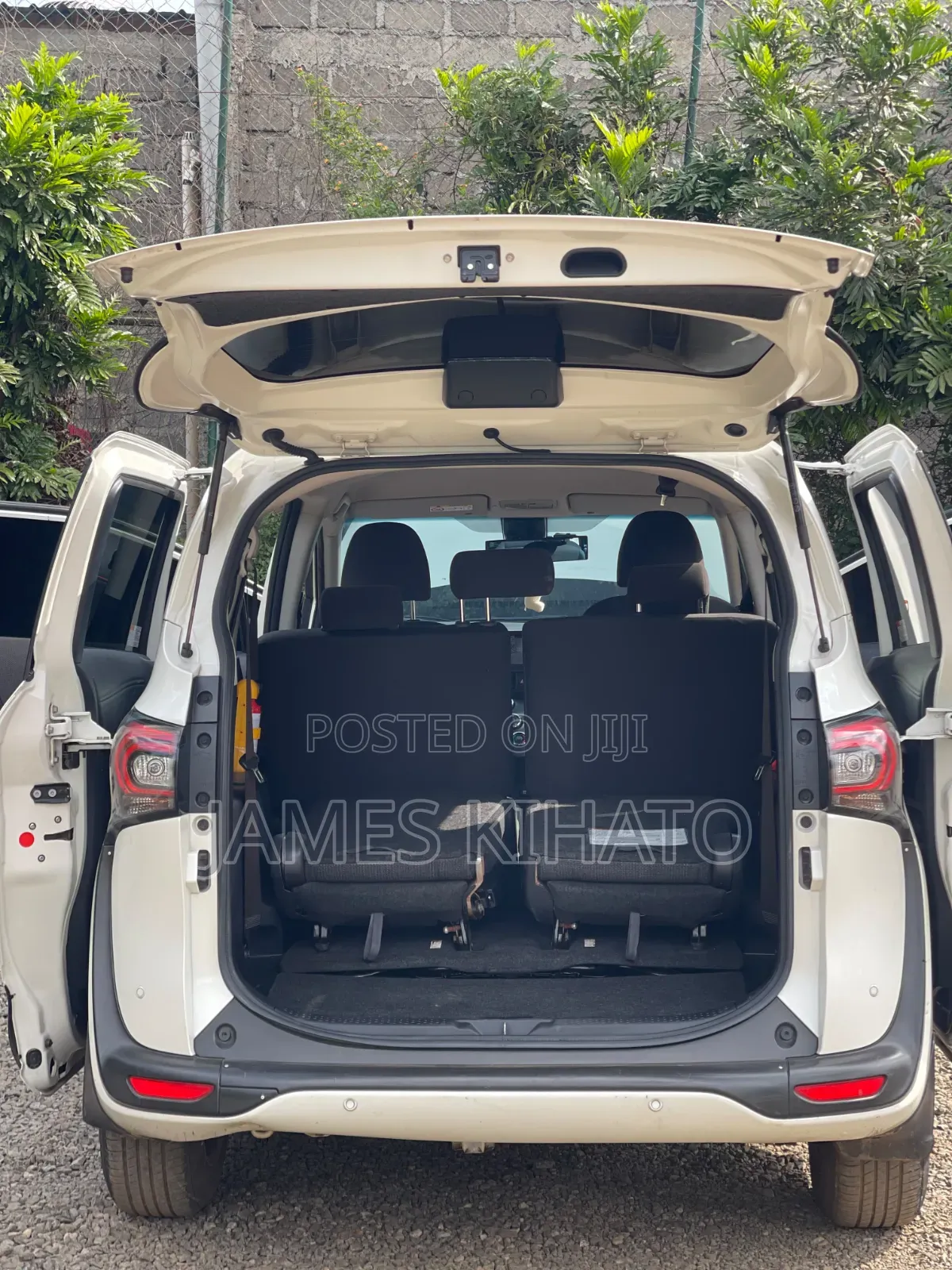 Toyota Sienta 2020 White