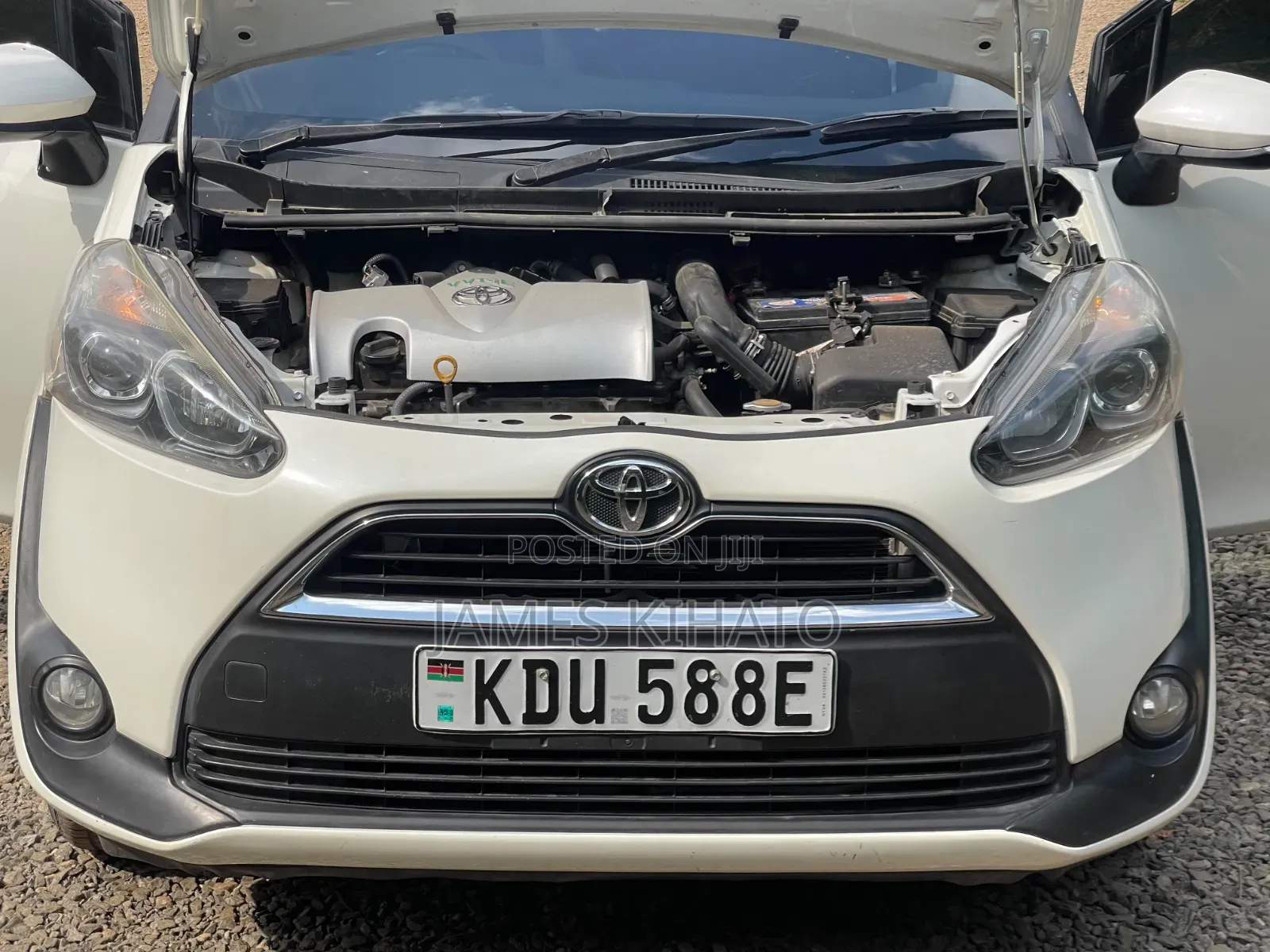 Toyota Sienta 2020 White