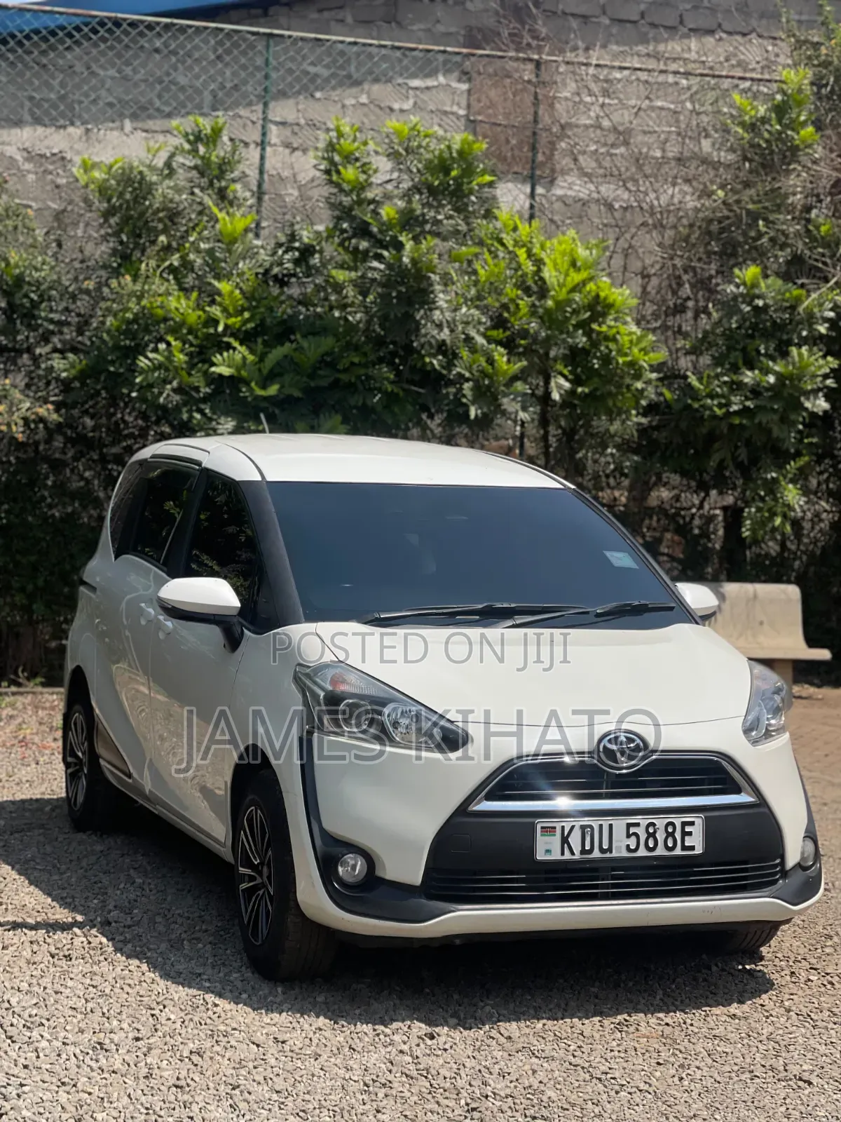 Toyota Sienta 2020 White