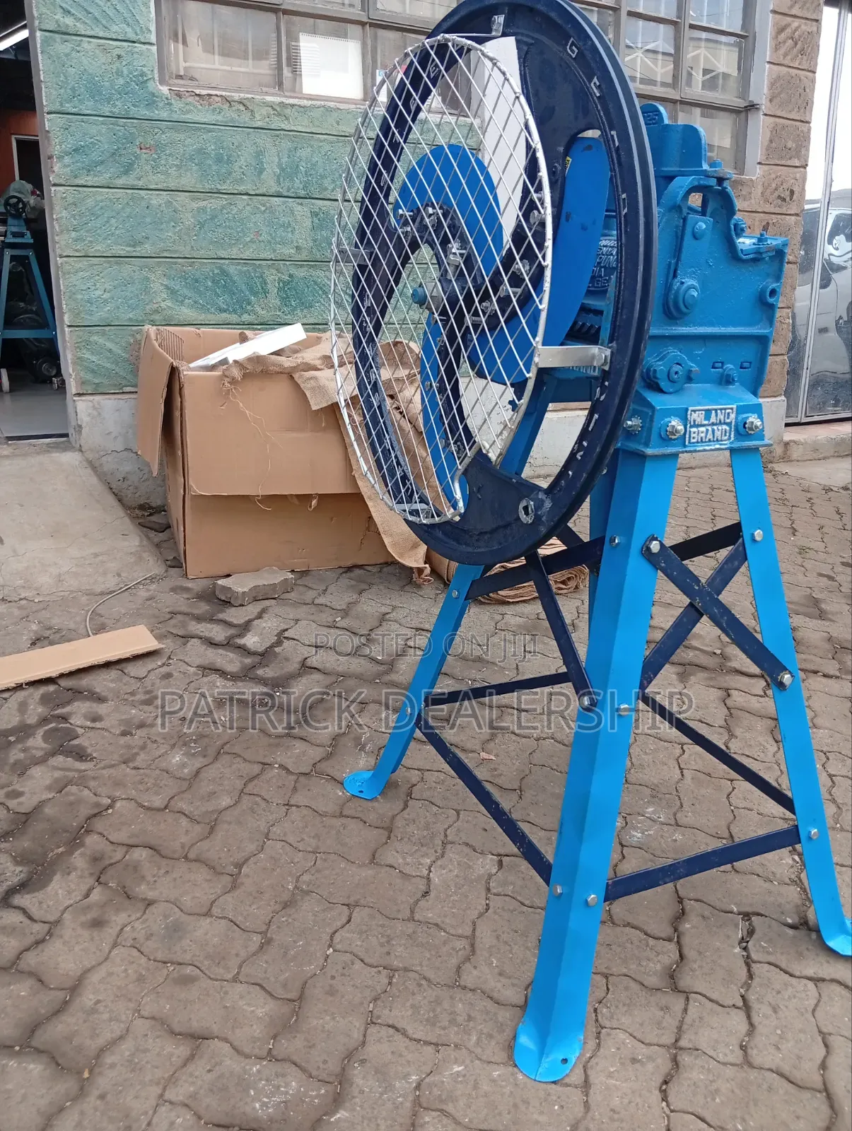 Milano Chaff Cutter