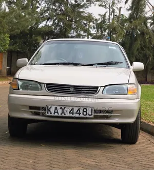 Toyota Corolla 1999 White 