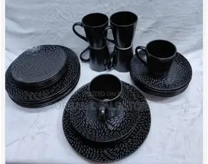 Black Leaf Dinner Set