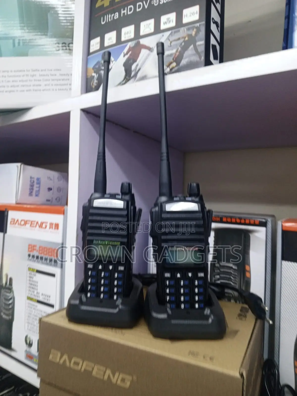 Baofeng Uv-82 Dual-band Walkie-talkie, Two Handheld Two-way Radios