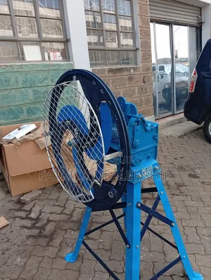 Engine Driven Chaff Cutter