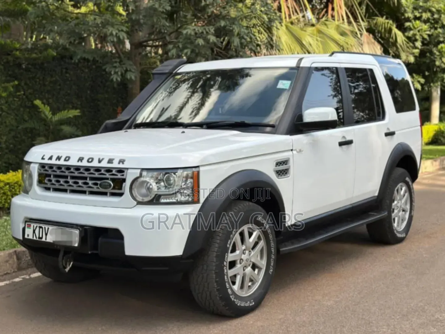 Land Rover Discovery 2013 White