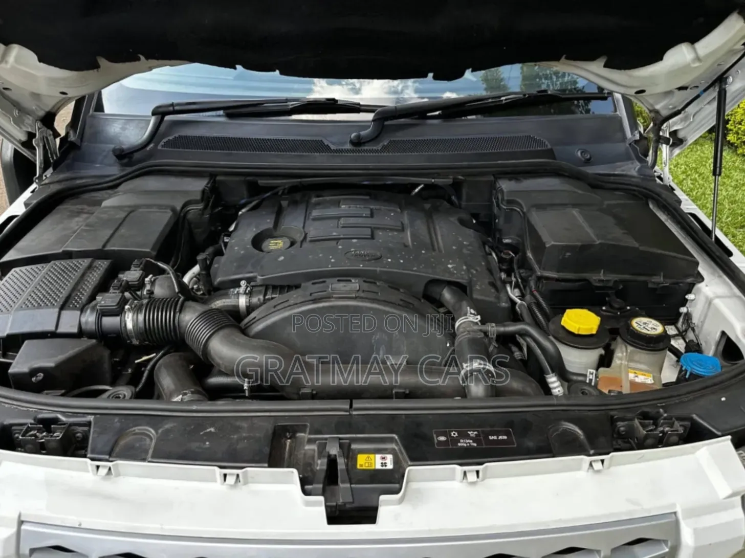 Land Rover Discovery 2013 White