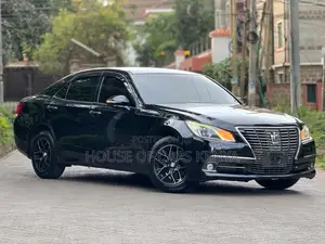 Toyota Crown 2013 Black