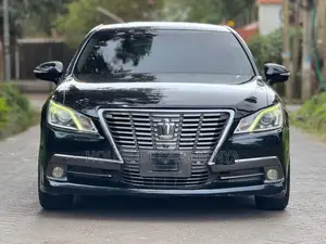 Toyota Crown 2013 Black