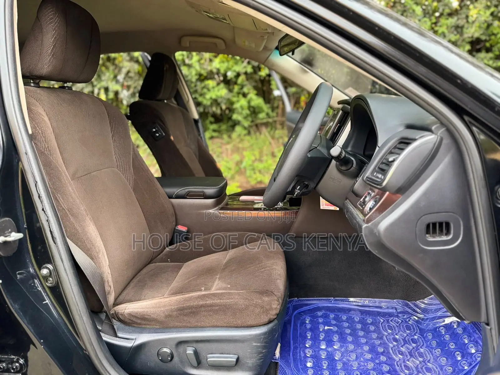 Toyota Crown 2013 Black