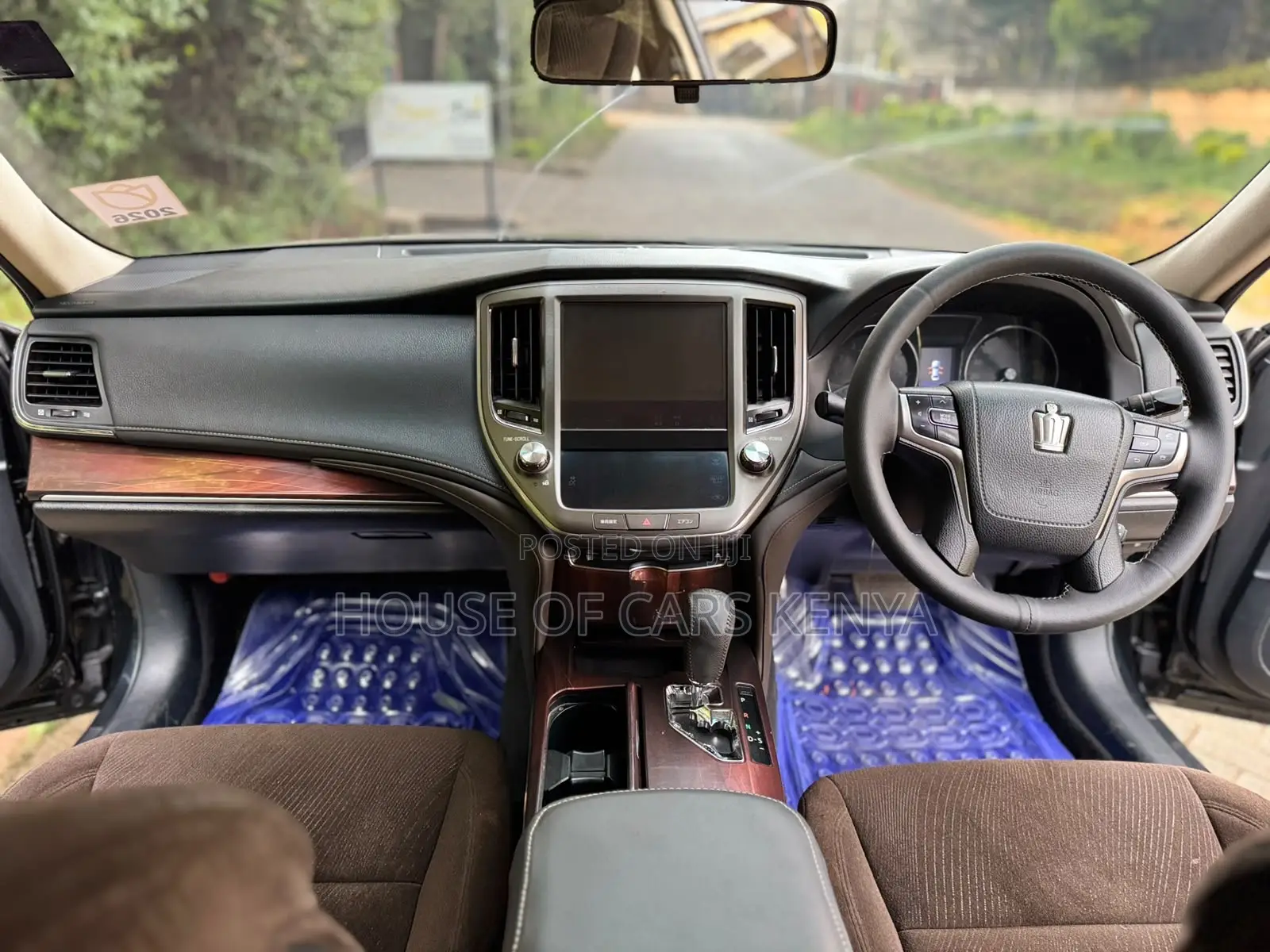 Toyota Crown 2013 Black
