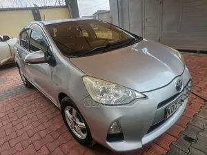 Toyota Aqua 2015 Silver