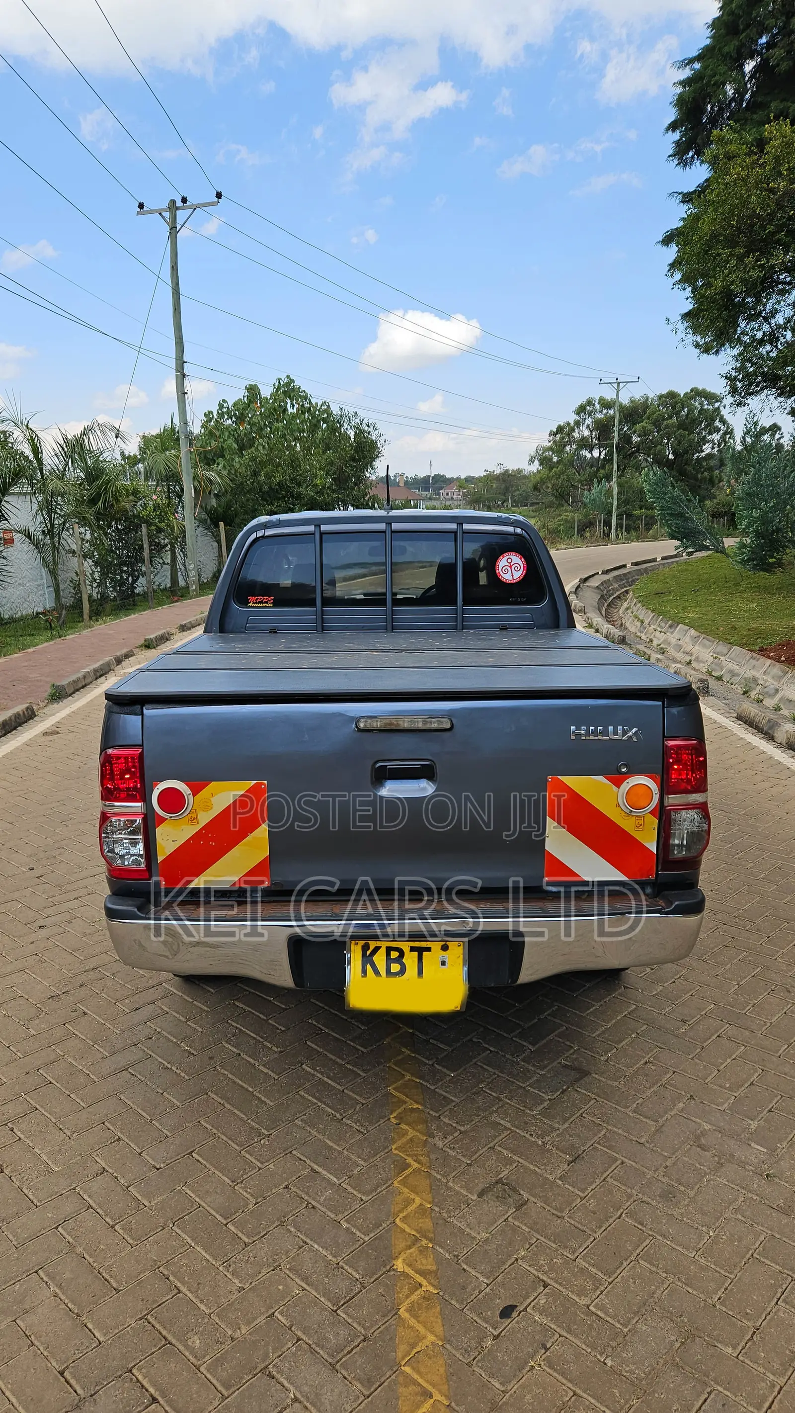 Toyota Hilux 2012 Gray