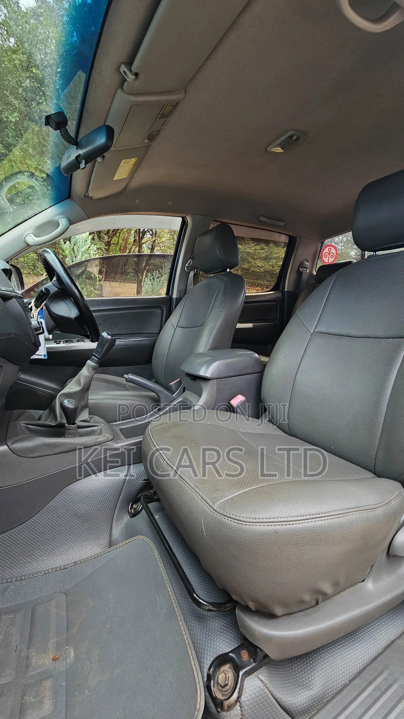 Toyota Hilux 2012 Gray