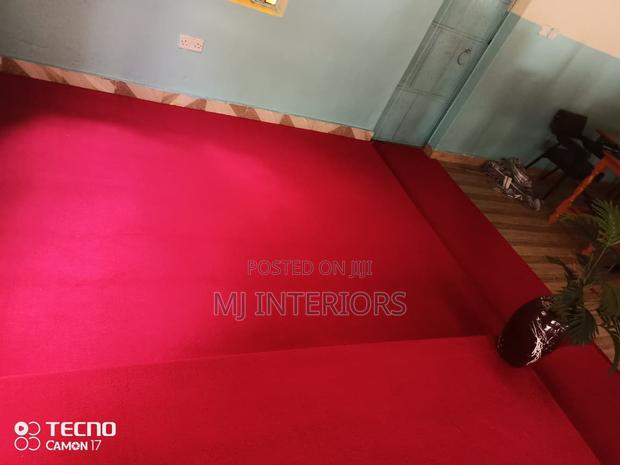 Quality Red Delta Wall to Wall Carpet in Blue Finish