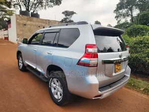 Toyota Land Cruiser Prado 2015 Silver