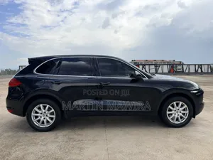 Porsche Cayenne 2014 Black