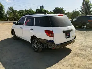 Nissan Advan 2013 White