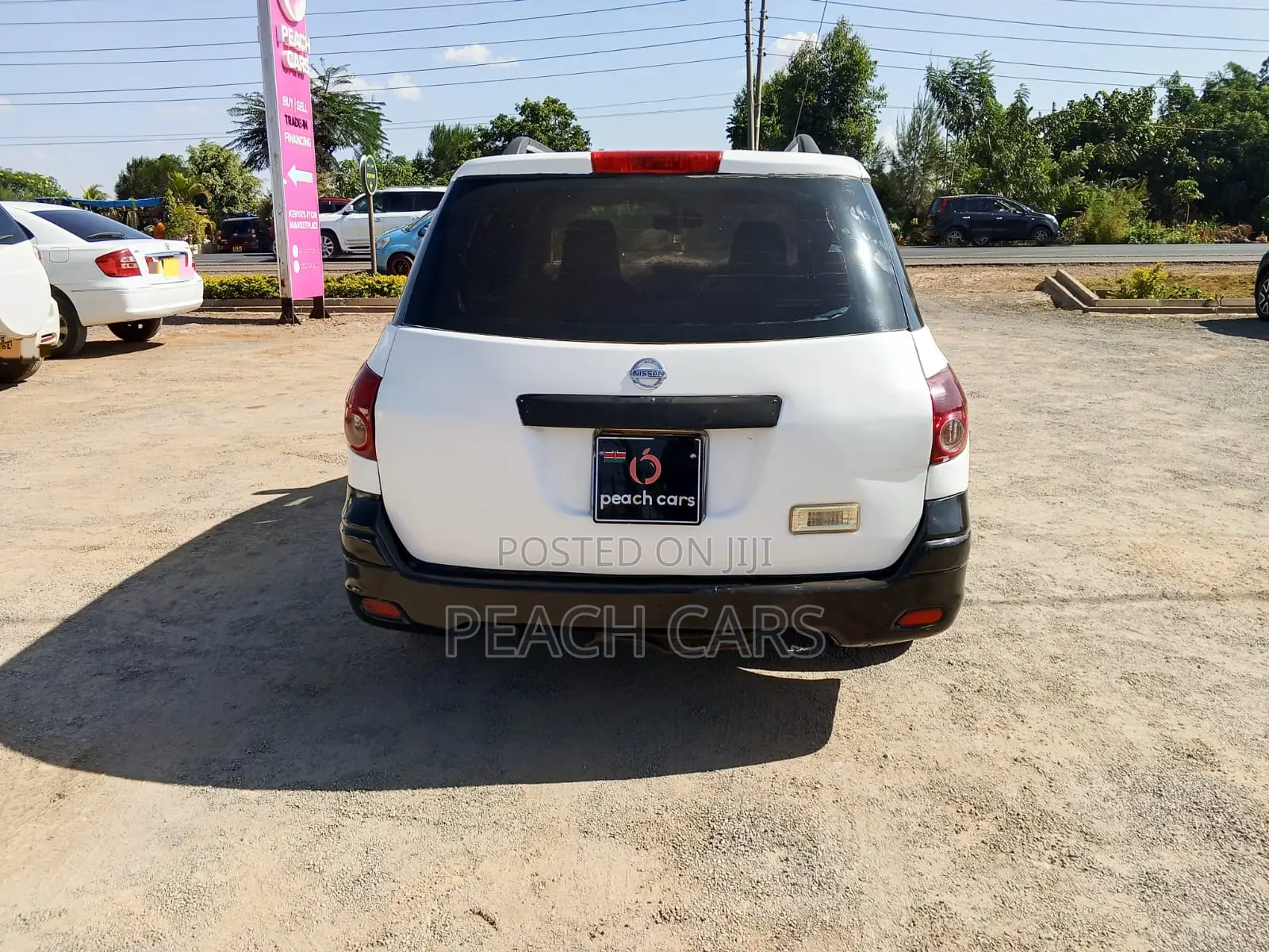 Nissan Advan 2013 White