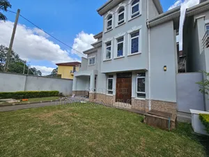 5bdrm Townhouse/Terrace in Lavington, Maziwa for sale