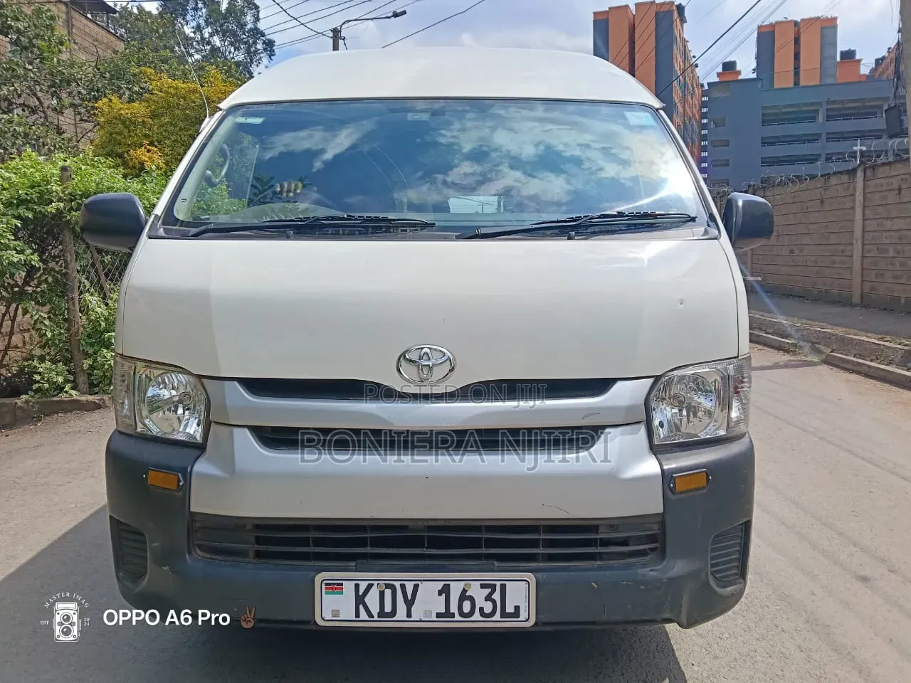 Toyota HiAce 2015 White