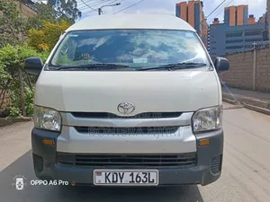 Toyota HiAce 2015 White