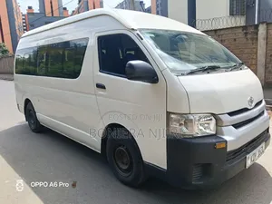 Toyota HiAce 2015 White