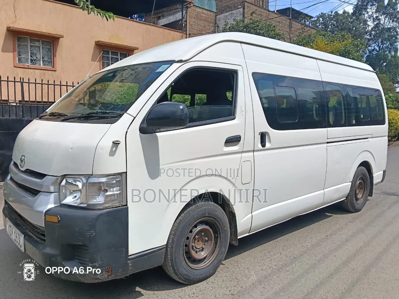 Toyota HiAce 2015 White