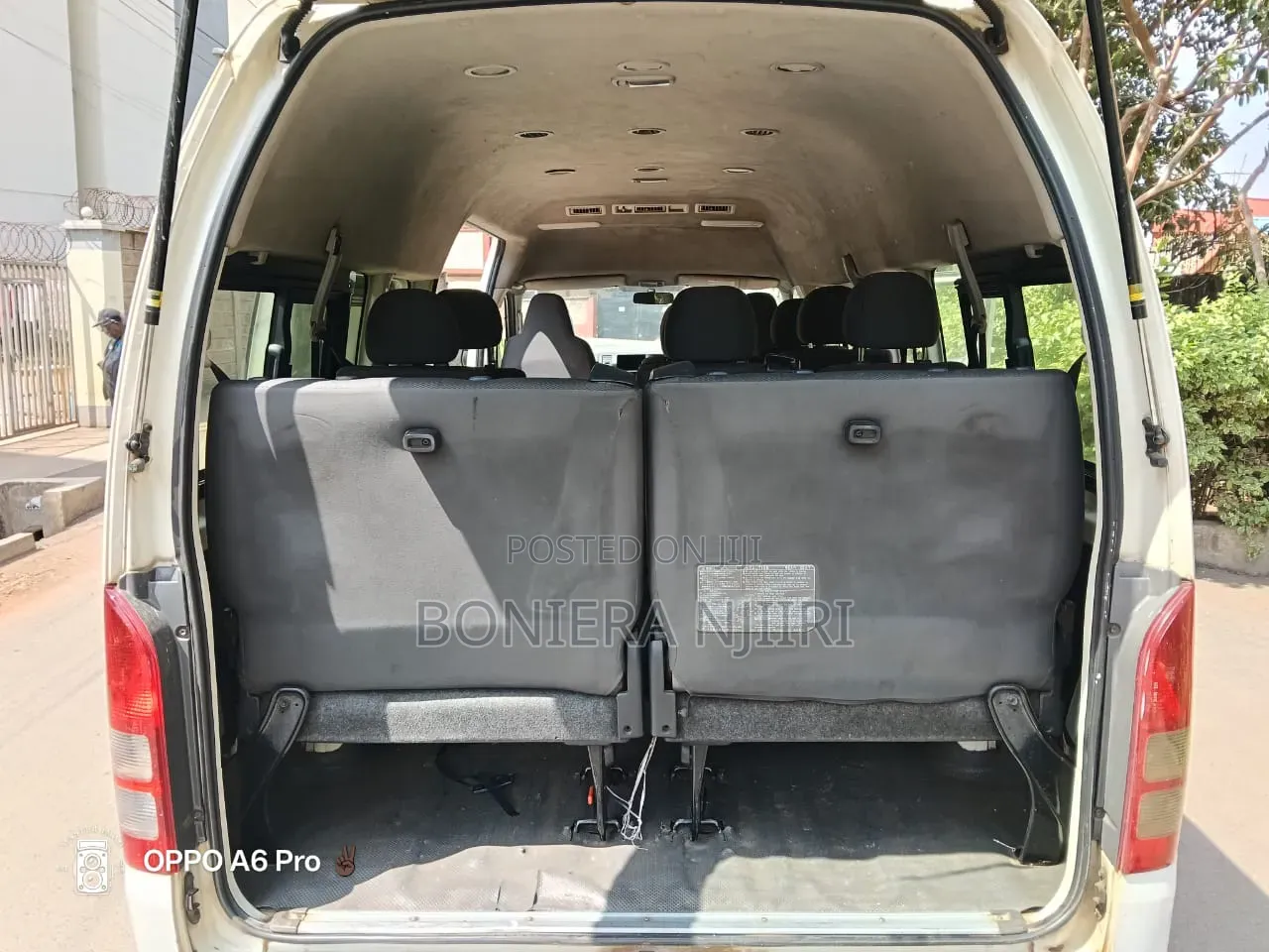 Toyota HiAce 2015 White