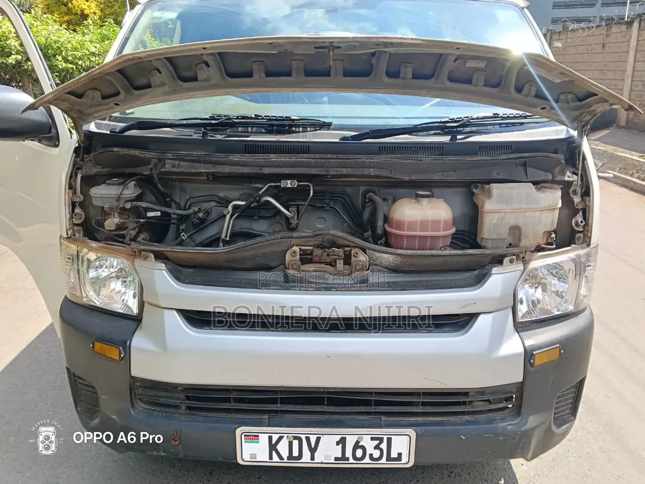 Toyota HiAce 2015 White
